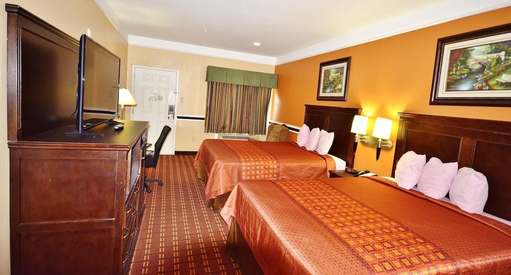 Scottish Inn And Suites Alvin Dış mekan fotoğraf