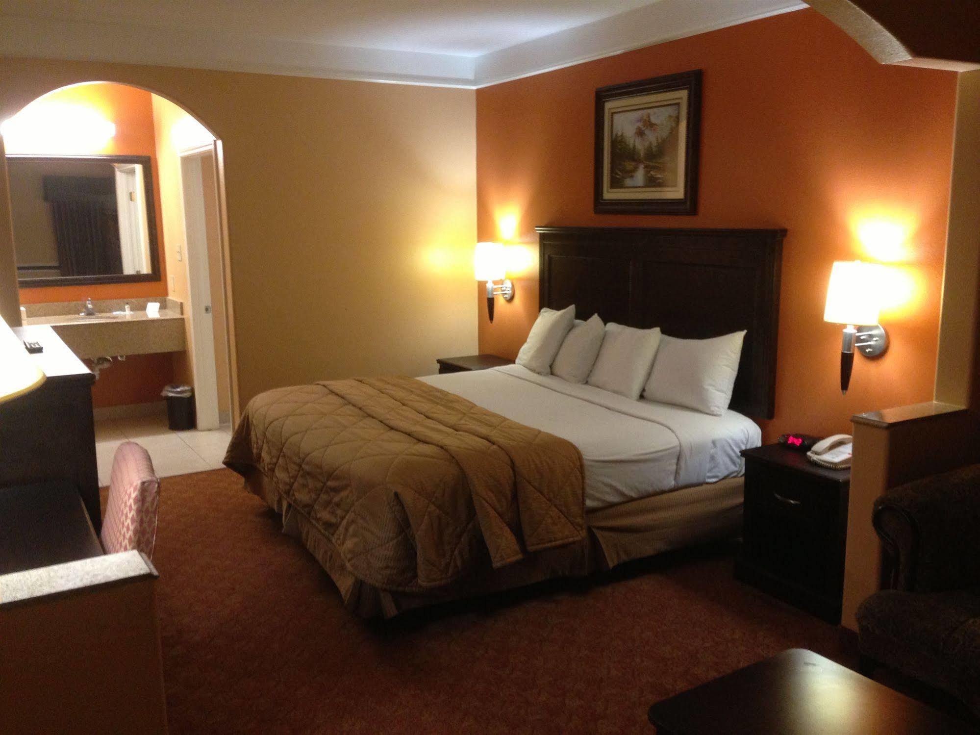Scottish Inn And Suites Alvin Dış mekan fotoğraf